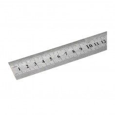 Regla Metálica de 50 cm.